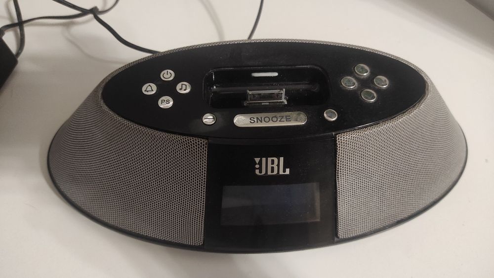 Радіобудильник, Radio FM, мультимедійна станція JBL On Time 200P
