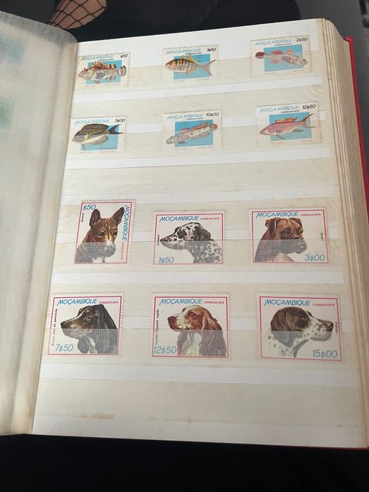 Álbum de selos antigo