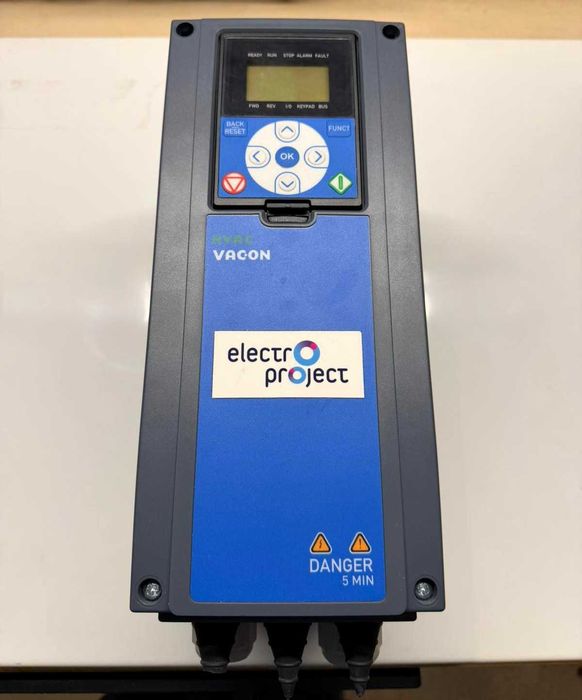 VACON HVAC 5,5 kW / 7,5 HP – Inversor de Frequência 400V