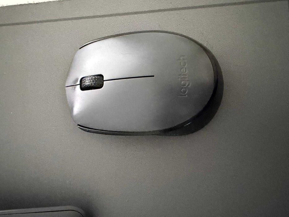 Teclado + Rato sem fios Logitech
