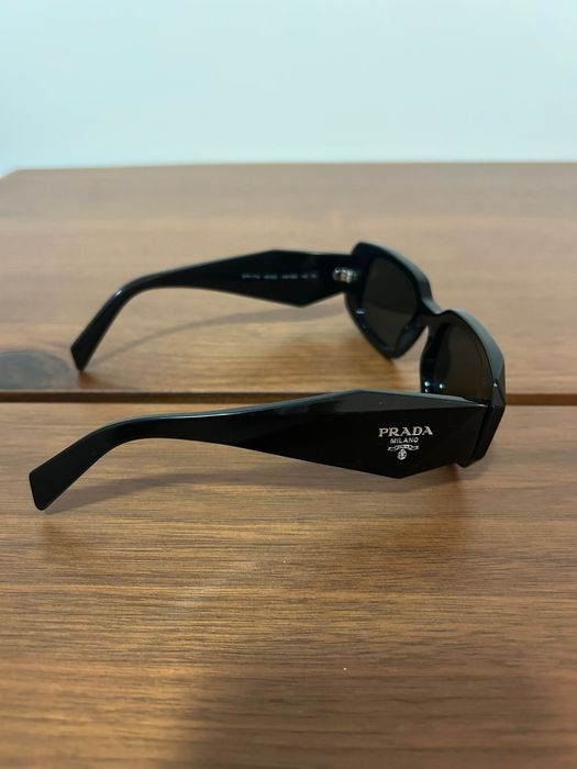 Óculos de sol Prada PR 17WS