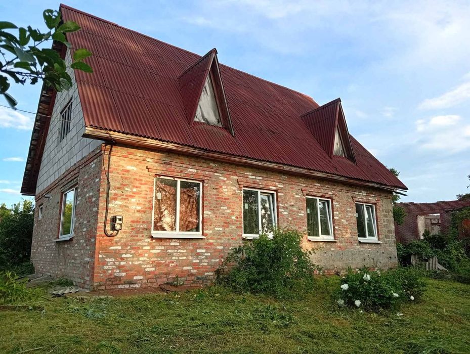 Продається будинок м. Ізюм , біля річки Дінець