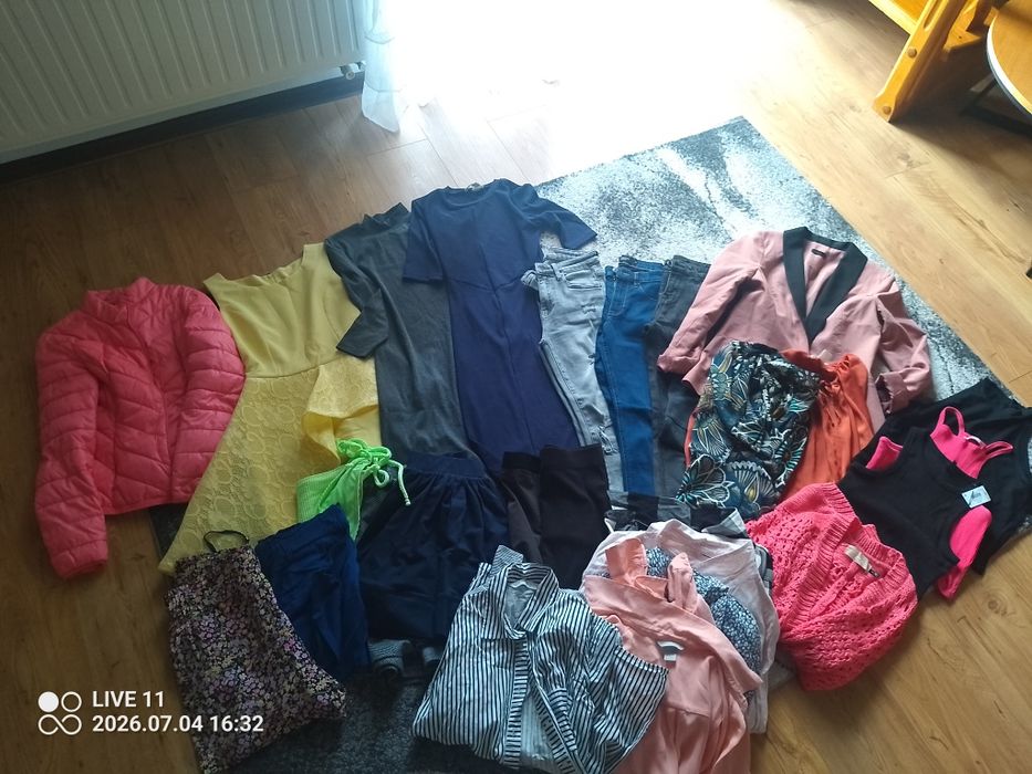Zestaw ubrań damskich