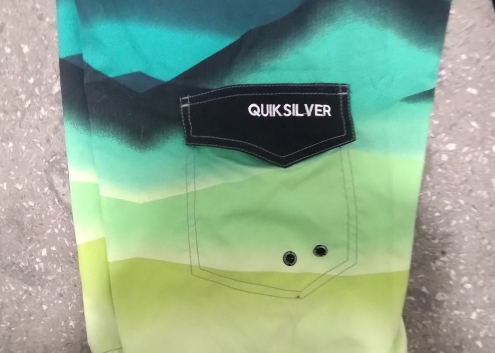 Szorty Quiksilver Super Hafty Marka Premium dostarcza surferom na cały