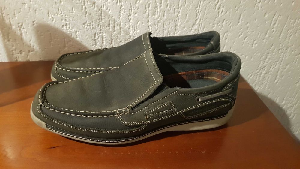 Sapatos em camurça tamanho 45 Oportunidade 5€