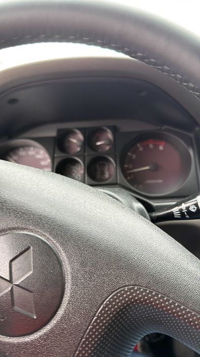 Mitsubishi Pajero — fotografia 11