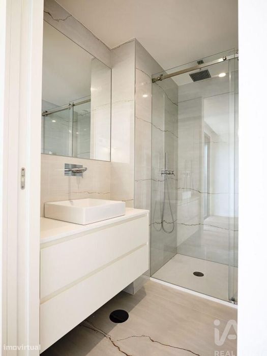 Apartamento T1 em Anta e Guetim de 64,8 m2