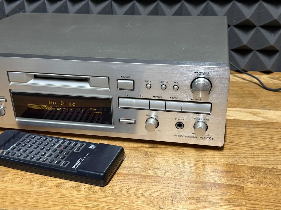 Odtwarzacz MINIDISC Onkyo MD-2521