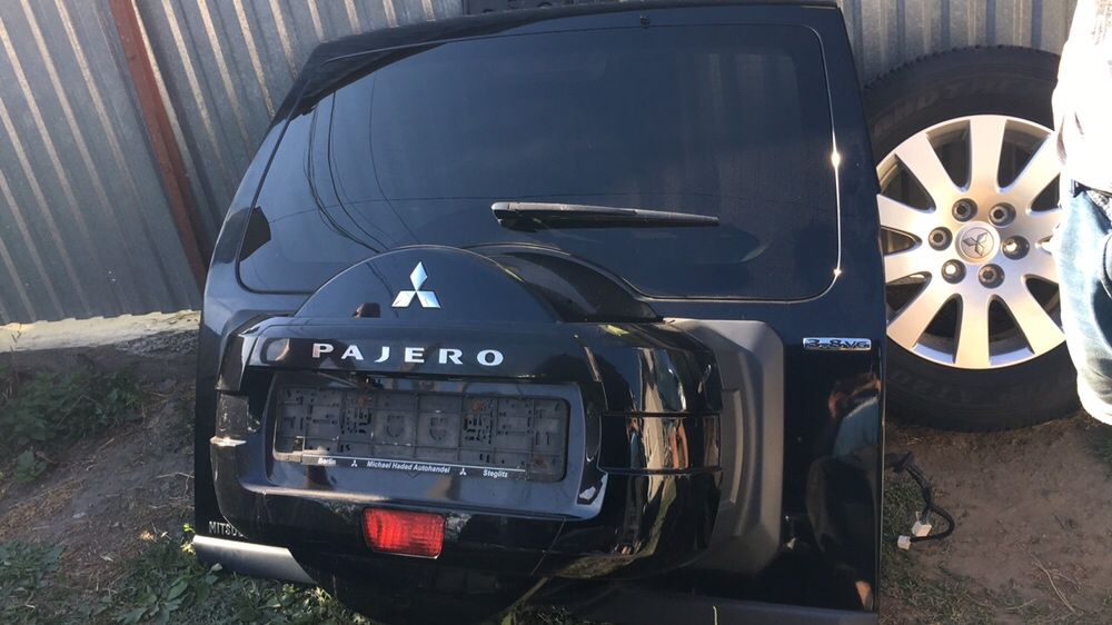 Кузов на Мітсубісі паджеро вагон Mitsubishi Pajero Wagon