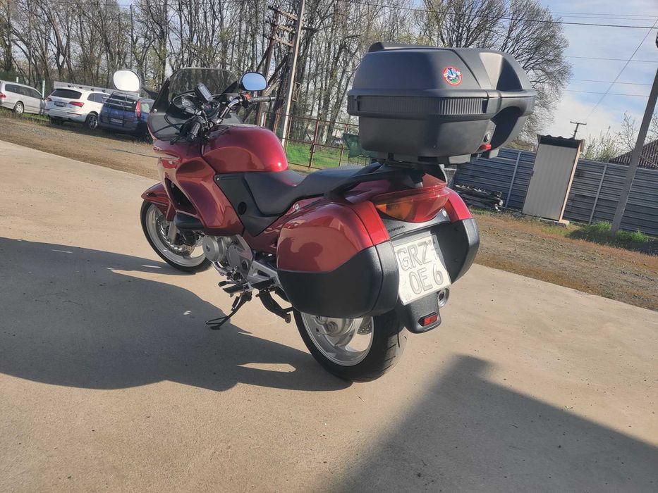 Honda Deauville NT650