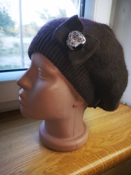 Берет шапка жиночий теплий коричневий