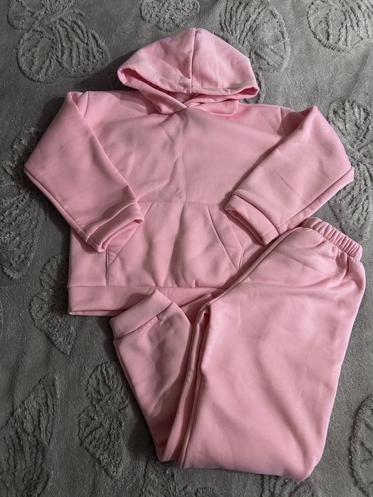 Костюм на флісі новий