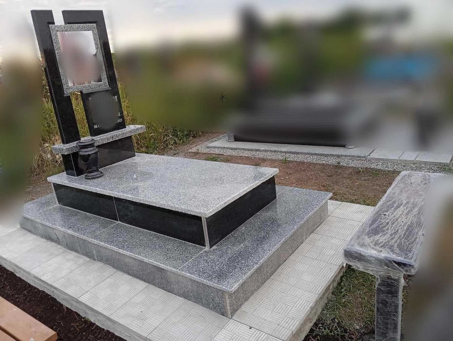 Надгробні пам’ятники від виробника