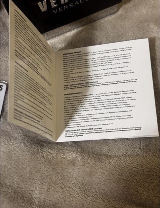 Механічний годинник versace