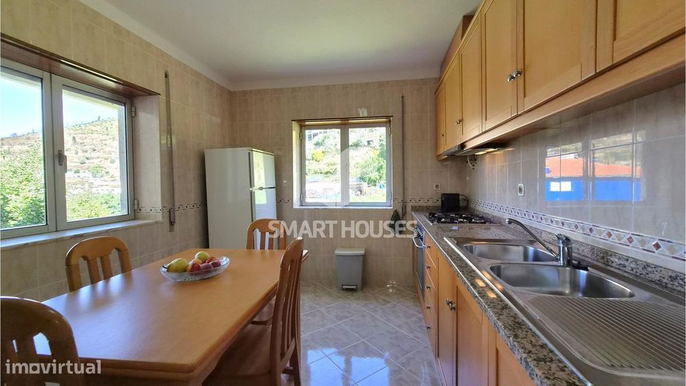 Moradia T3 Pomares c/ grande terreno