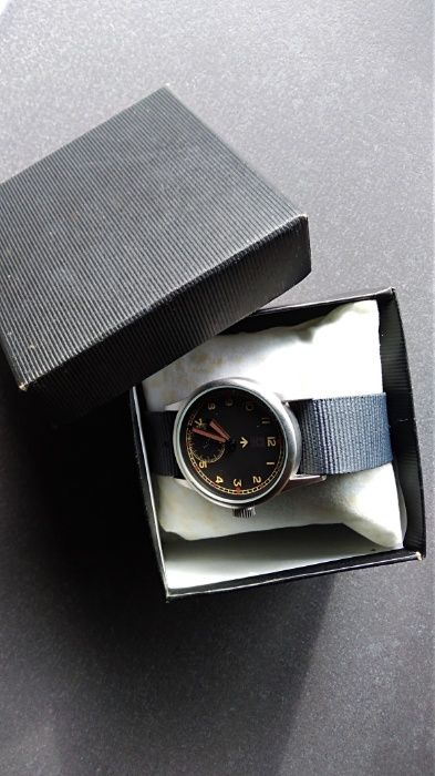 Vendo relógio de Homem novo.