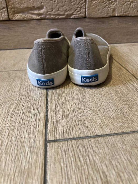 Взуття жіноче макасіни