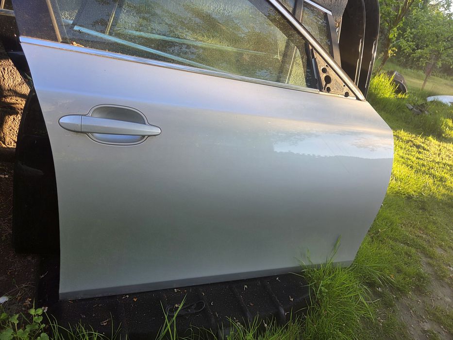 BMW e60 e61 drzwi prawe przednie pasażera prawy przód titansilber 354/7