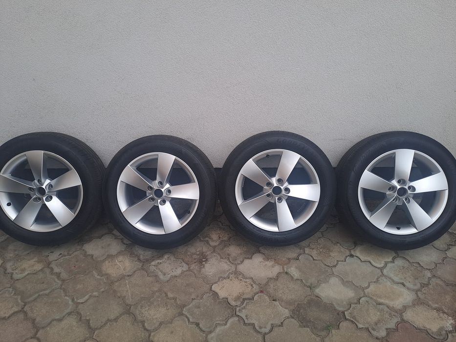 Koła Alufelgi Skoda R17 5x112 215/55 z Letnimi Oponami