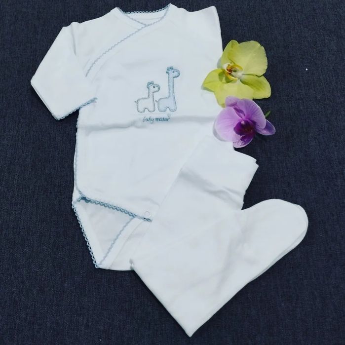 Mantas e conjunto de body+calça