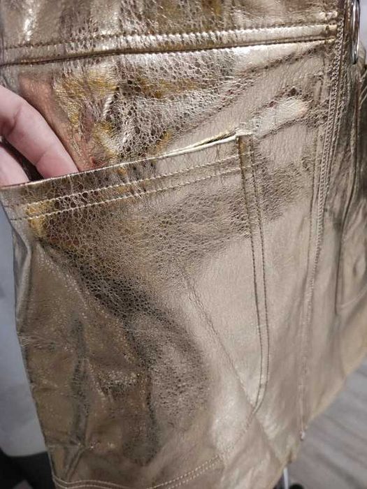 Spódnica mini złota zapinana na suwak ala skórzana ASOS