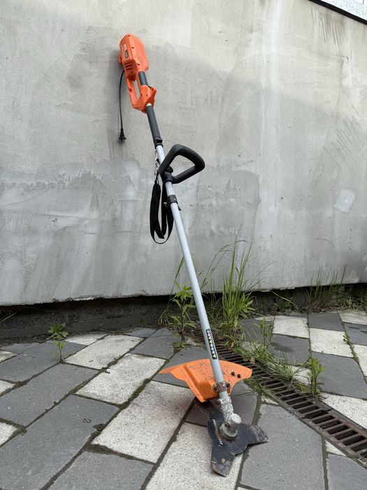 Газонокосарка Sequoia. Нова. SEB 1400D