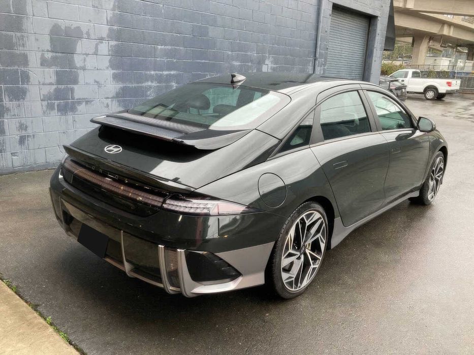 Hyundai Ioniq 6 SEL      2023