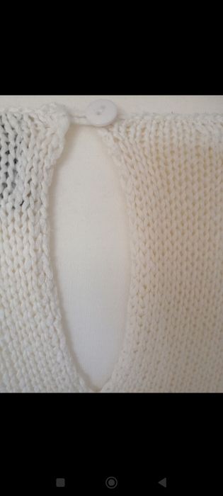 Sweterek śmietankowy damski