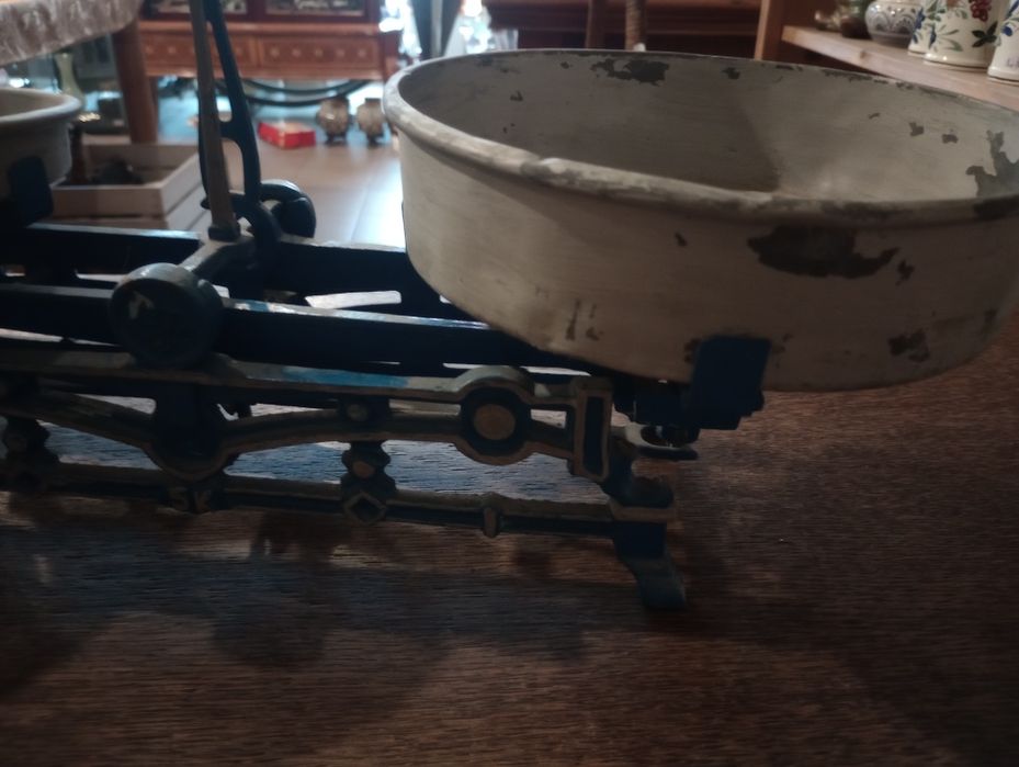 Stara ładna waga szalkowa Okazja