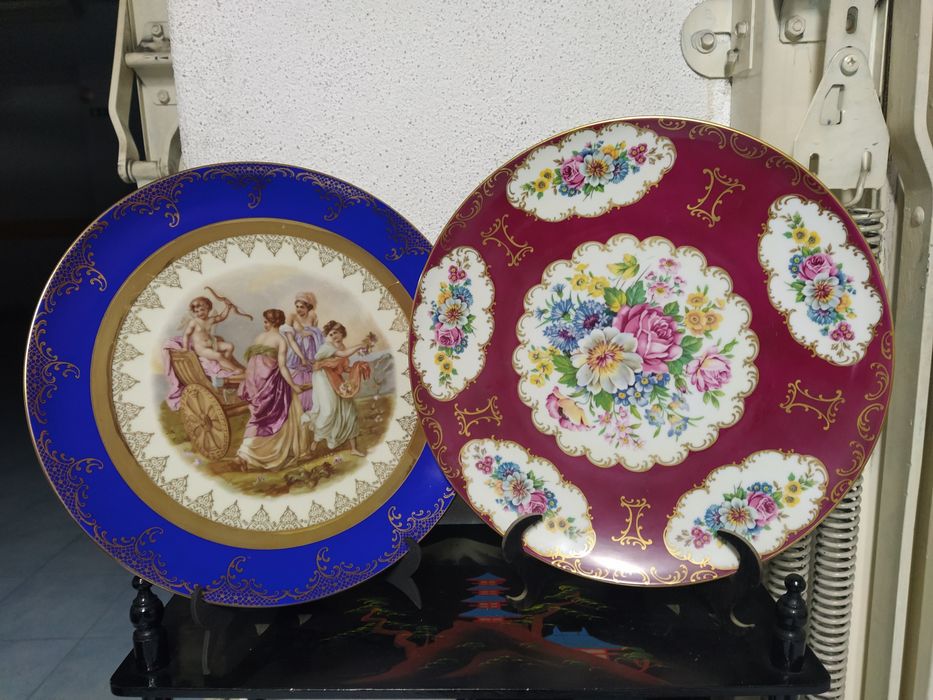 Conjunto de 2 Pratos decorativos de Porcelana Bavaria
