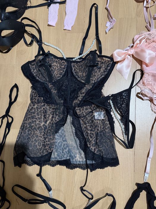 Еротична білизна белье пеньюар ліф труси гартери панчохи маска боді