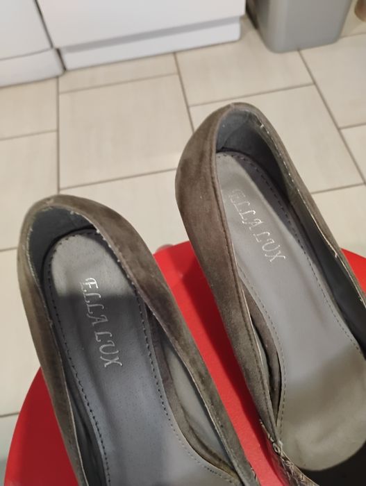 Szpilki 39            .