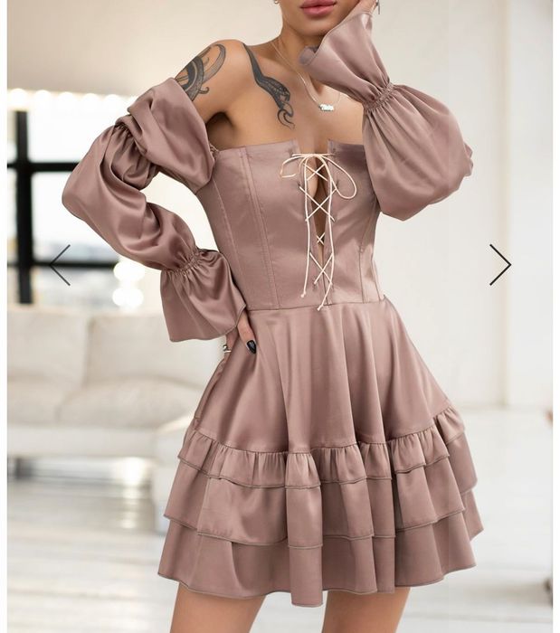 Випускна сукня,розмір М(46),ідеальний стан ,одягнута один раз!!