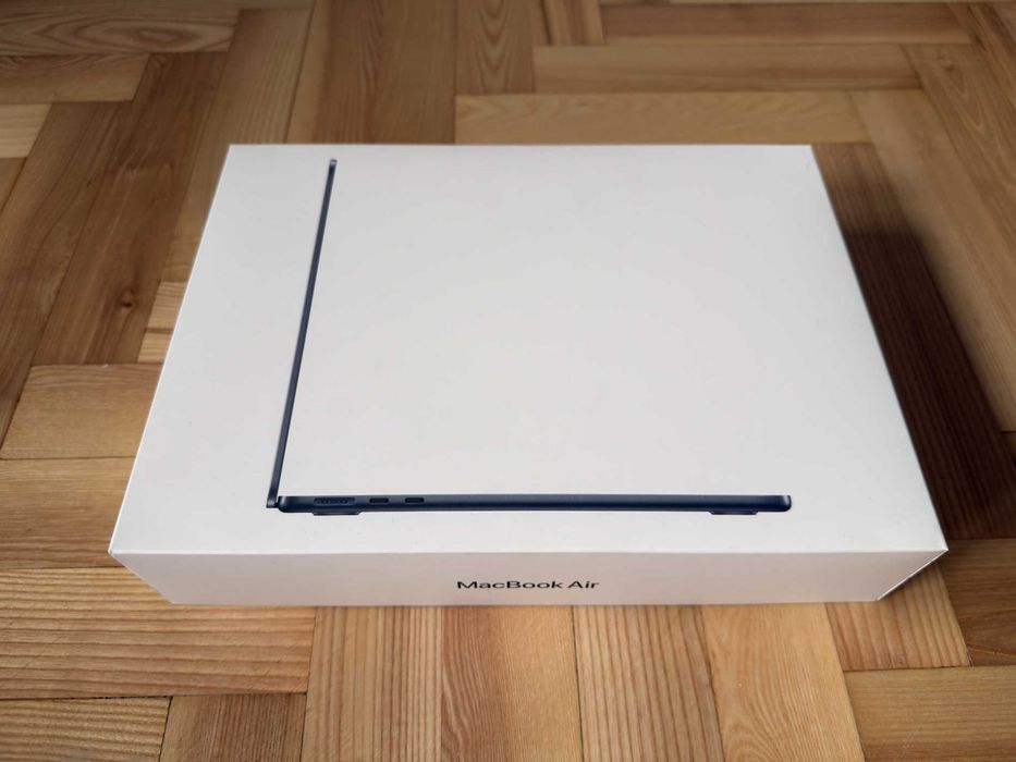 MacBook Air 13" M4 16 GB RAM, 256 GB, 100% bateria, Gwarancja