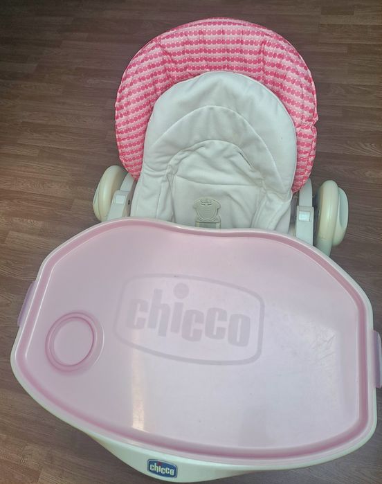 Cadeira de Refeição Chicco Polly Rosa – Dobrável e Regulável