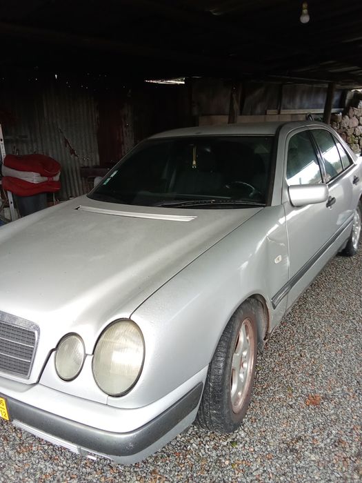 Mercedes-Benz E220d