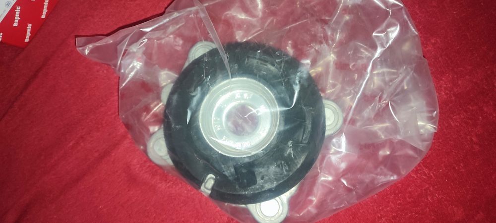 Опора пружини верхня audi a6c7 ауді а6с7 4G0412065C