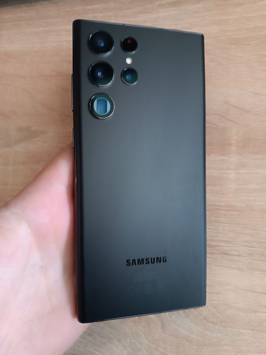 Смартфон Samsung Galaxy S22 Ultra 8/128