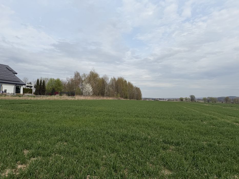 Na sprzedaż piękna działka budowlana widokowa w Liszkach (okolice szkoły podstawowej) - Więcej
