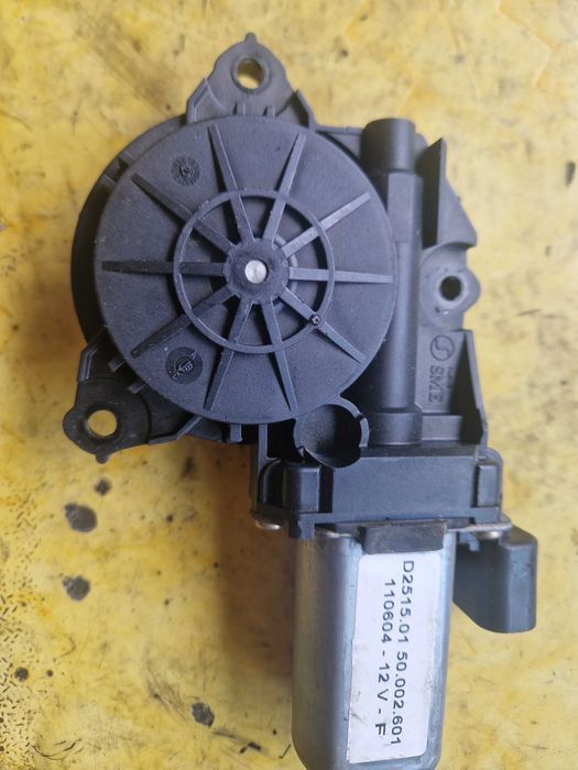 Silniczek Podnoszenia Szyby Lewy Przód Fiat Stilo 50.002.601
