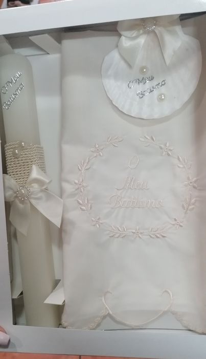 Conjuntos de Batismo na loja Gugu Dada em Moscavide