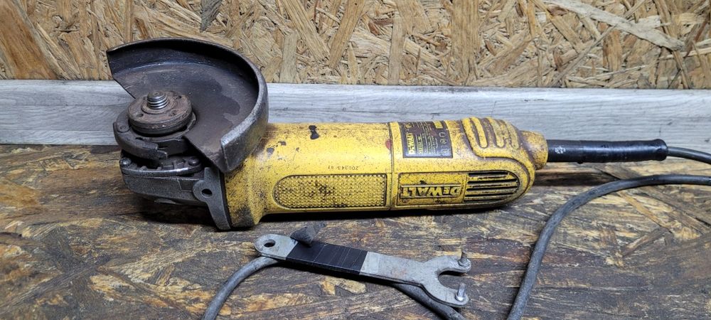 Kątówka Dewalt D28153