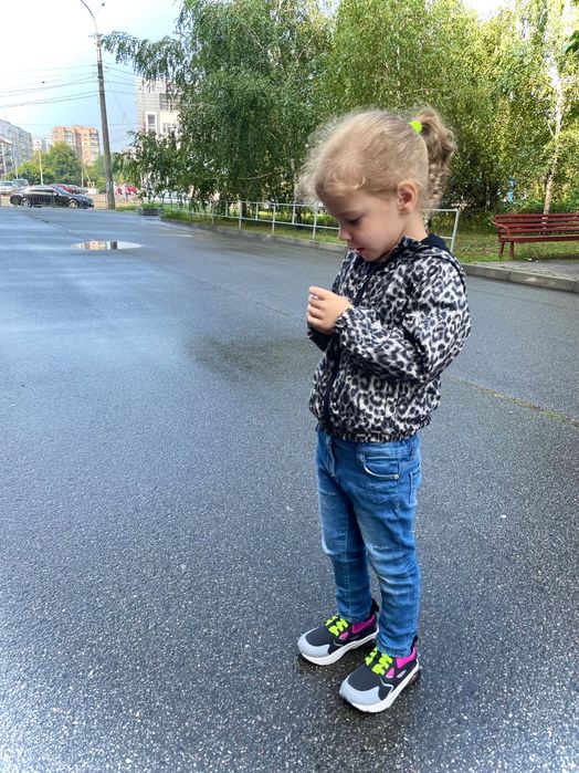 HM легкая демисезонная куртка ветровка Mango на 2-4 года