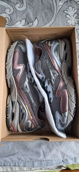 Кроссовки Mizuno Wave Rider 10, US12/EUR46 наш45