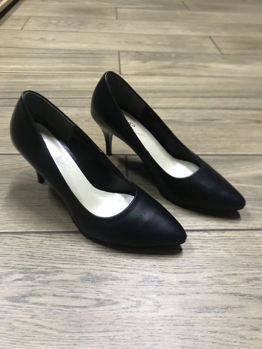 Шкіряні туфлі лодочки