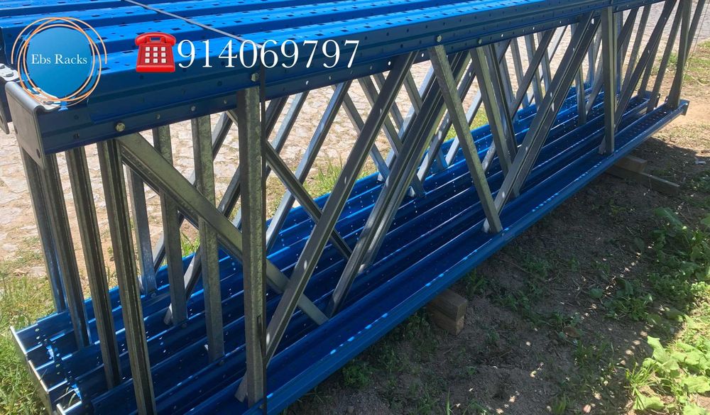 Grande lote de travessas e bastidores Kind (usado)