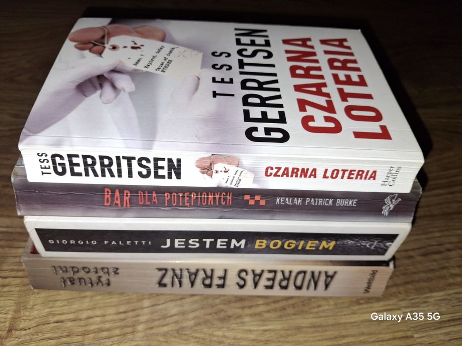 Sprzedam zestaw książek