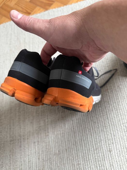 On Running Cloudflow Running Shoes, Size 44.564740057781762122