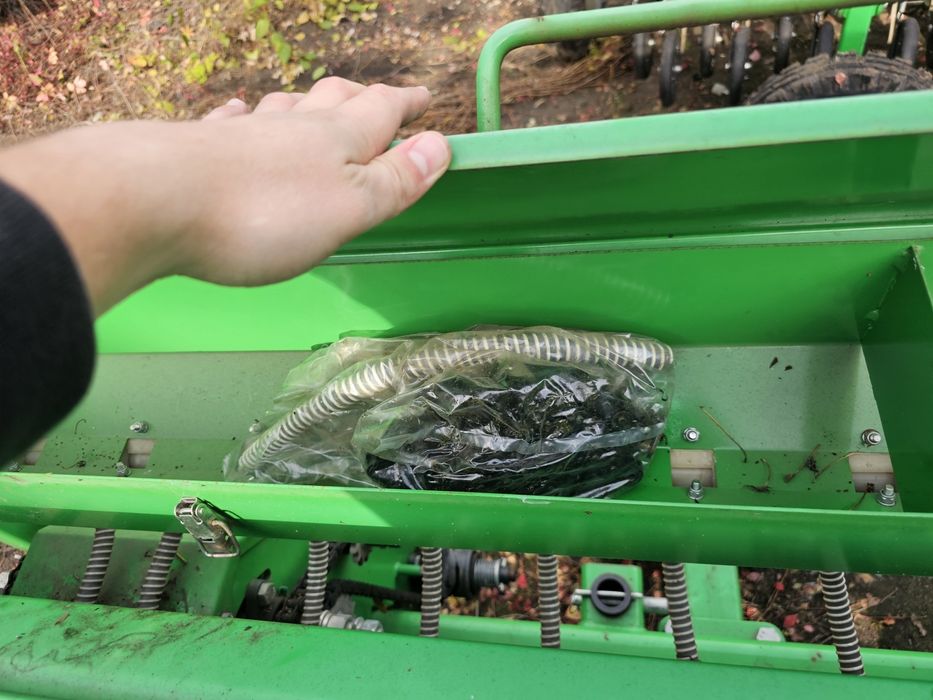 Ніка 6 сівалка Велес Агро