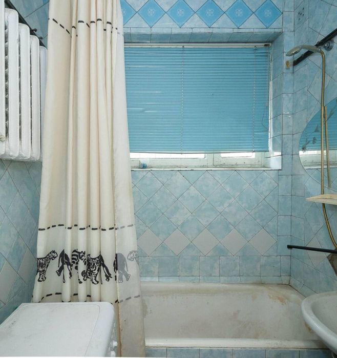 Квартира під комерцію у центрі міста.